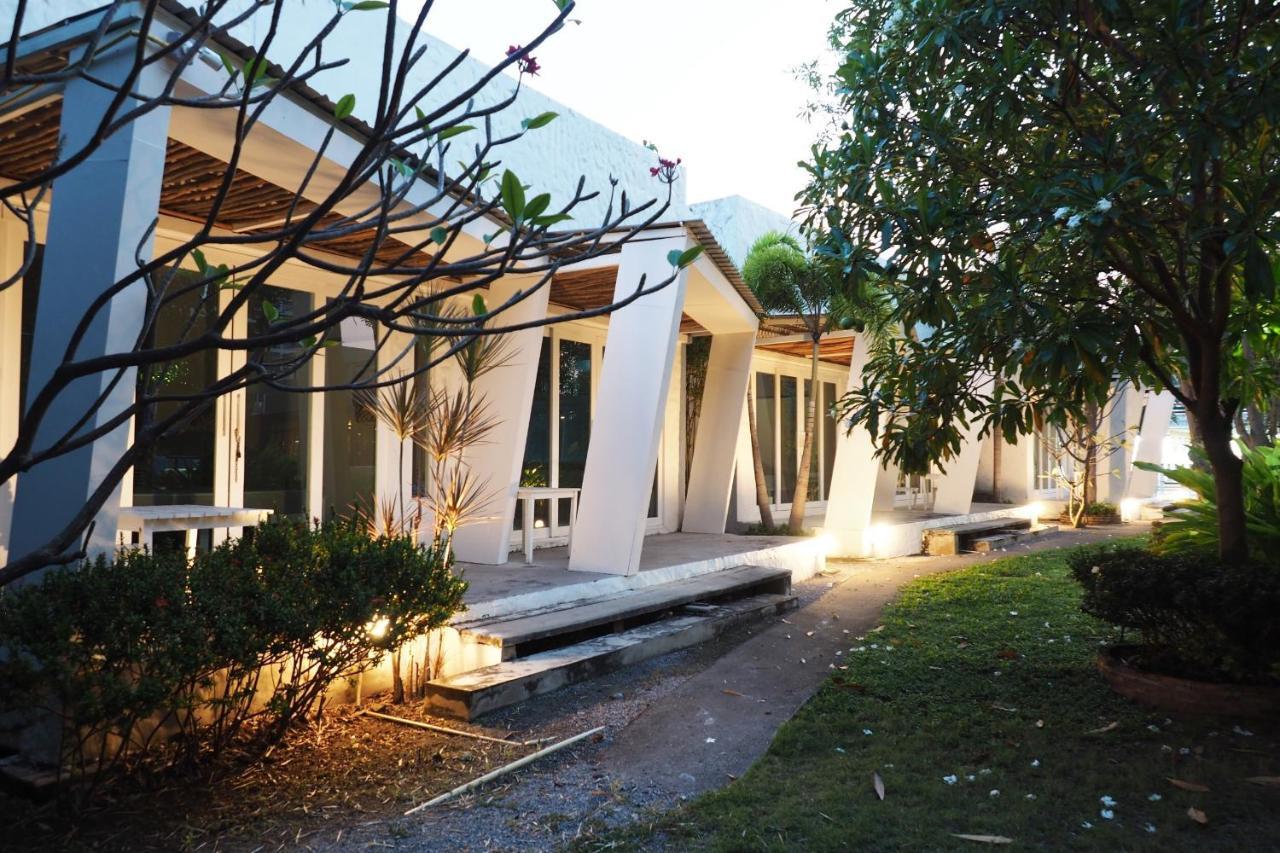 Kochira Hotel Hua Hin Exterior photo